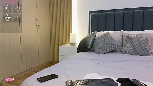 bella__adams live