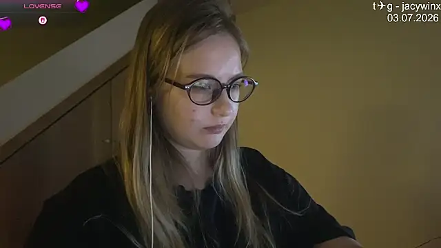 JacyWinslat live