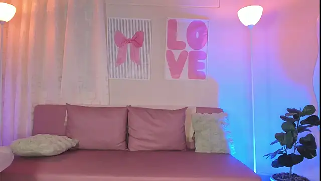 NaughtyAnggel live