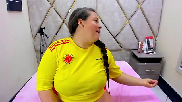 Sarah_Boobs_ live