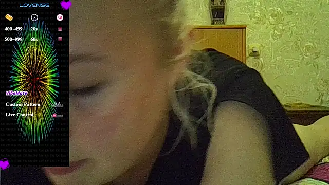 CurvyWild_Lady30 live