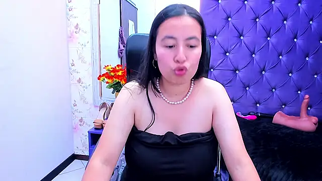 NaomyPrinces live