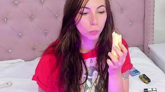 HollyBloom_ live