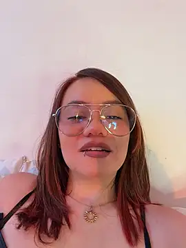 Emma_Jonas live