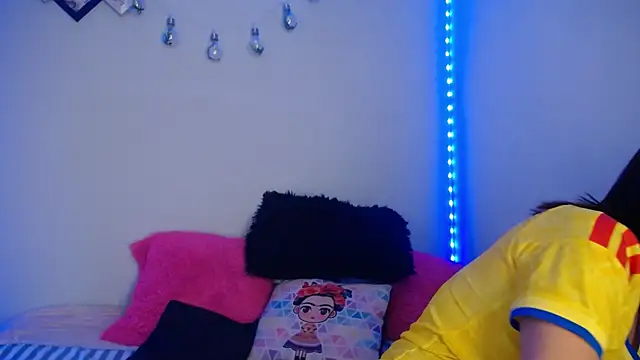 Emma_sweet_hot live