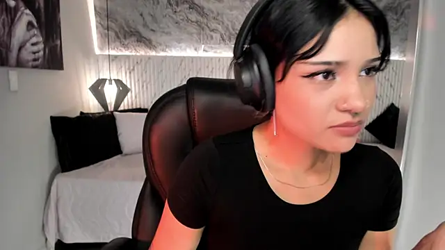 renee_shelby_ live