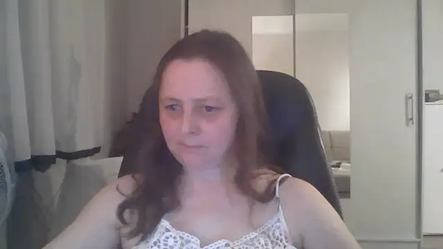 TaylorLovely live