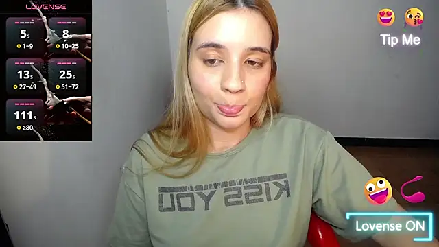 Ambar_lynn01 live