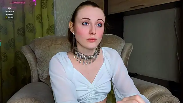 Cowell_Adelina live