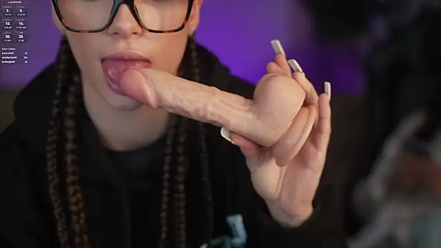 Regina_Sweet054 live
