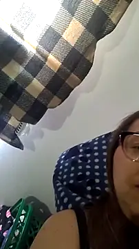 Ladymilf12 live