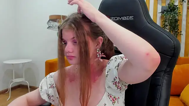 ChloeHalses live