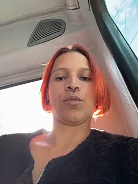 Mia_0-4 live