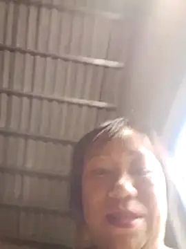 Moon_squirtt live