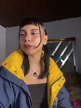 AntonellaCooper_Pink live