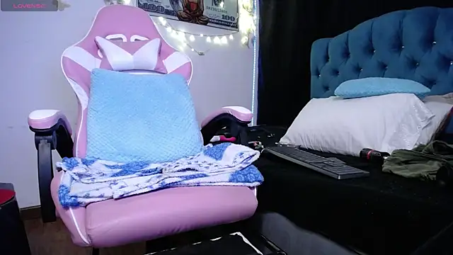 Jessi_Evans live