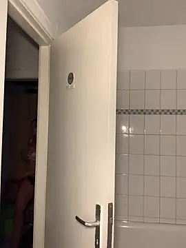 Laura_nx live