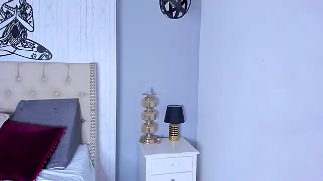 Stefany_sanchez18 live