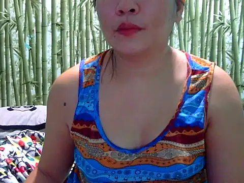 Lovelyass4u live