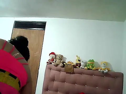 Chiquilove27 live
