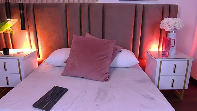 LindaPonnce live
