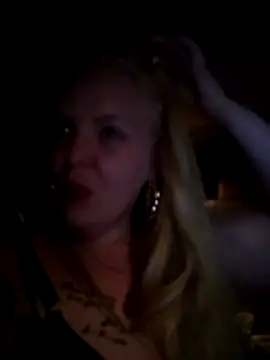 QueenMelissaa live
