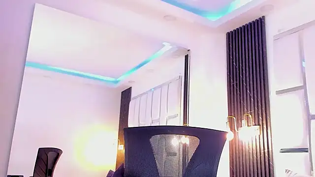 Maia_Clark520 live