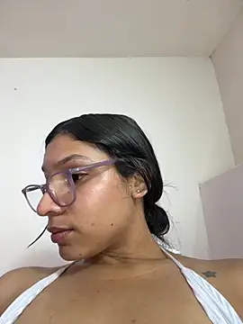 Danaeluxe live