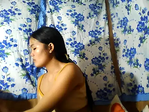 PinaySkinnyJust18 live
