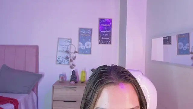 miia_thompson1 live