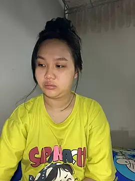 Almira6868 live