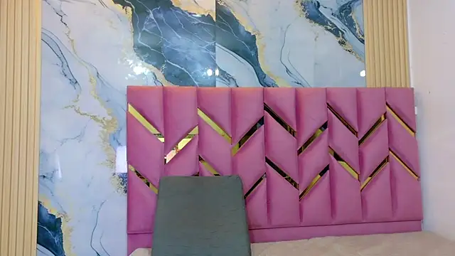 kinkyandsavage live