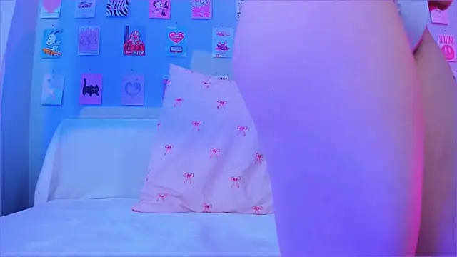 Alexis_March live