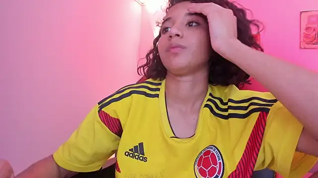 Emily_bruss live