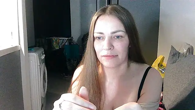 AnnaDiamond1 live