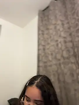 CurlyGirl_1 live