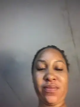 Creamy_bitchxxx live