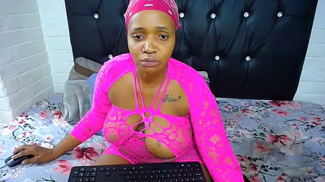 CandyBoobs69 live