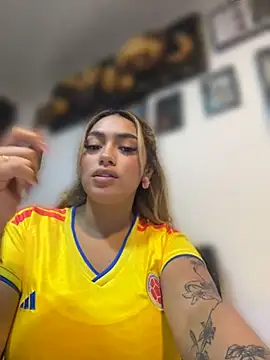 Maddy_Beluci live
