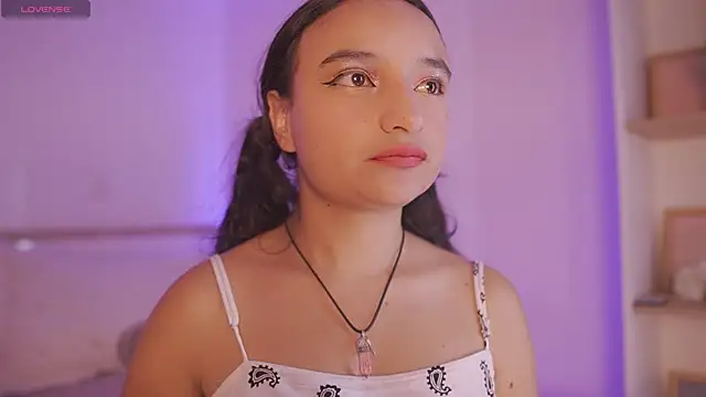 _emily_jonexs live