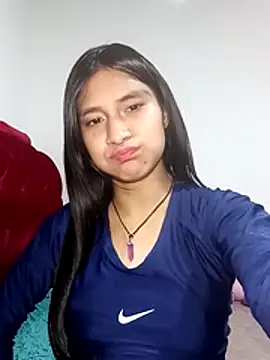 KarolaMendez live