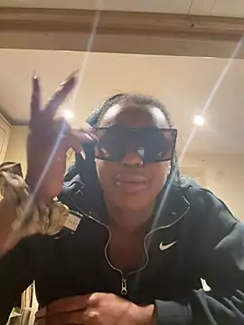 Ebonnyxx live