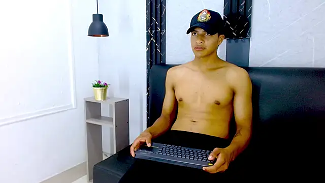 MaxWyatt_ live
