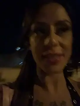 VellaLuxx live