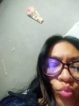 LatinSquirtBaby live