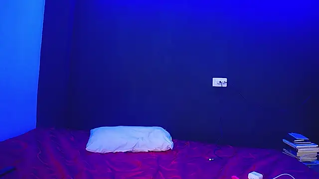 Leea_Rose live