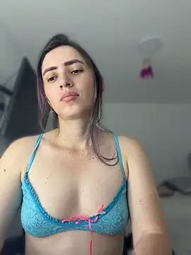 BellaTxM__ live