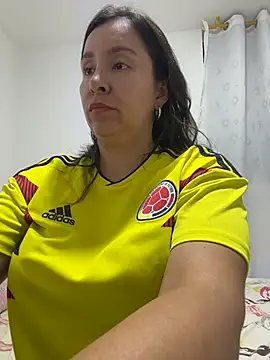 emely_sexx20 live