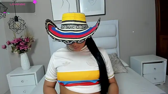 christineowens_ live