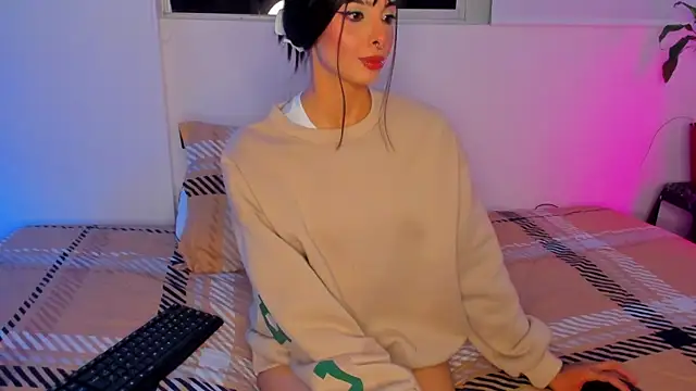 ChloeAddamss live